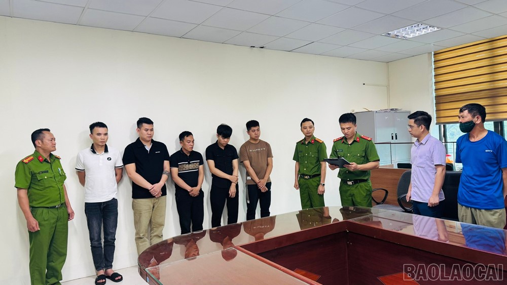 Thu giữ tài sản, bắt khẩn cấp 13 đối tượng vay tiền từ Ngân hàng - ảnh 3