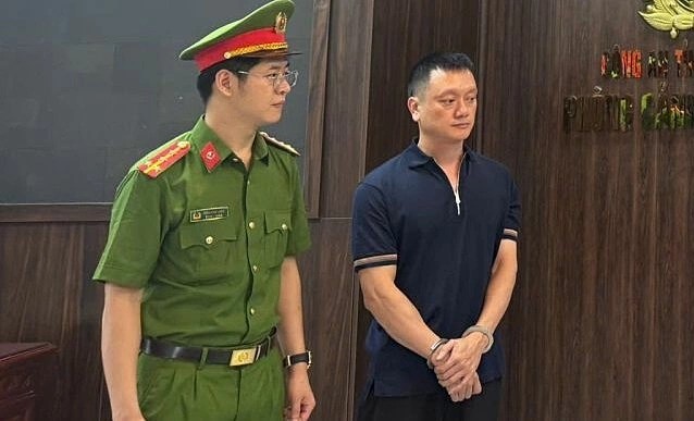 Gia tài 'khủng' của trùm giang hồ vừa bị công an phong tỏa tài sản: Bất động sản, trang trại 34ha như resort, nuôi cả lạc đà nhập khẩu - ảnh 1