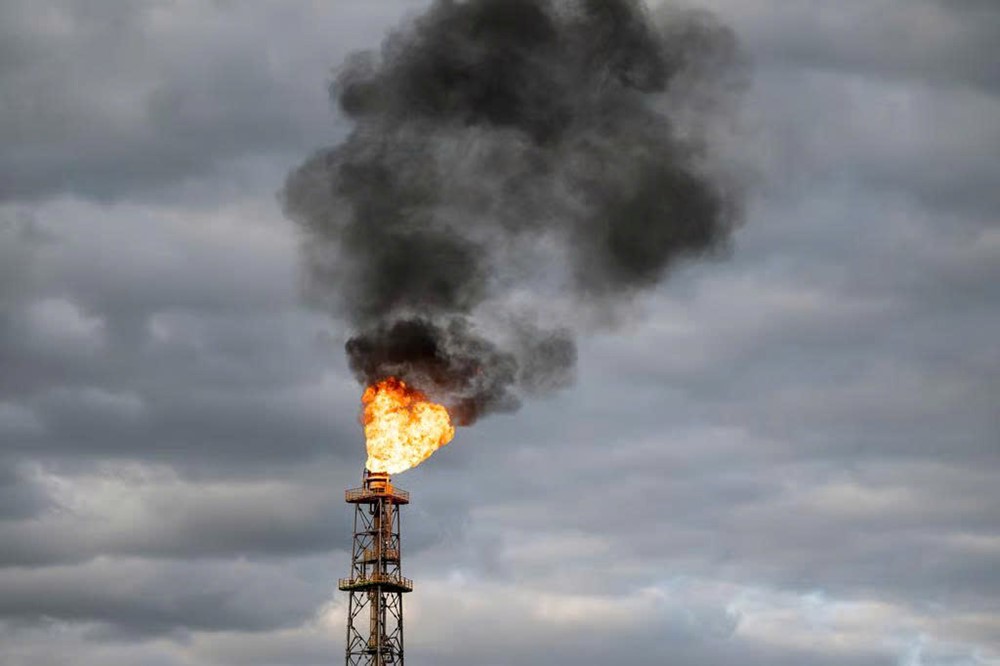 Nhà máy lọc dầu lớn nhất nhì nước Đức lâm nguy, hơn 1.000 người sắp mất việc vì thiếu dầu Nga - ảnh 1