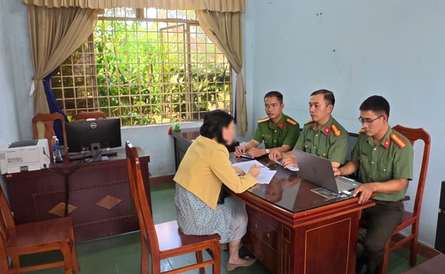 Đăng tin ‘bảo hiểm y tế tăng 30%’, bà T. bị công an mời lên làm việc - ảnh 1