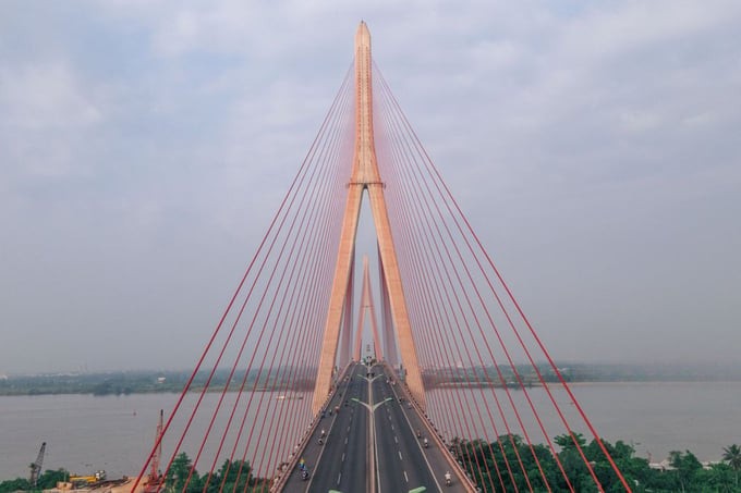 ‘Siêu’ cầu dây văng 5.000 tỷ có nhịp dây văng dài nhất Việt Nam: Giữ kỷ lục Đông Nam Á suốt 15 năm, đội ngũ kỹ sư hùng hậu xây dựng trong 2.000 ngày đêm - ảnh 3