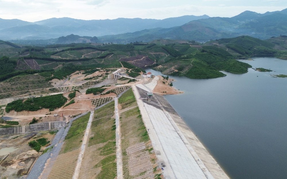 Hơn 1 tháng nữa, hồ chứa nước hơn 4.100 tỷ đồng, có diện tích gấp 2,5 lần Hồ Tây, lớn nhất miền Bắc đi vào hoạt động - ảnh 1