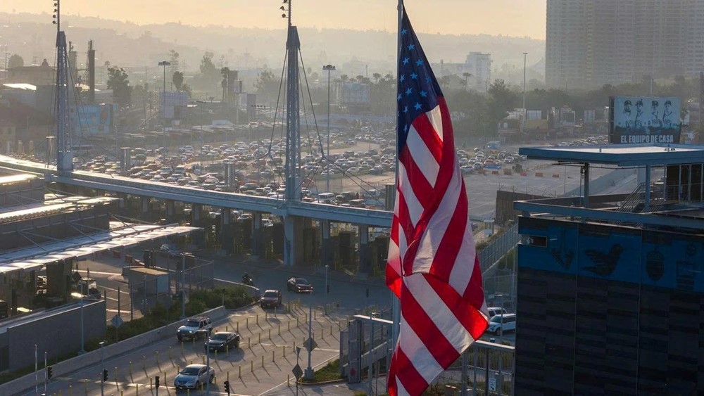 735.000 lao động biến mất chỉ trong 6 tháng, 100 tỷ USD có thể bị thổi bay: Chuyện gì xảy ra với siêu cường số 1 thế giới? - ảnh 1
