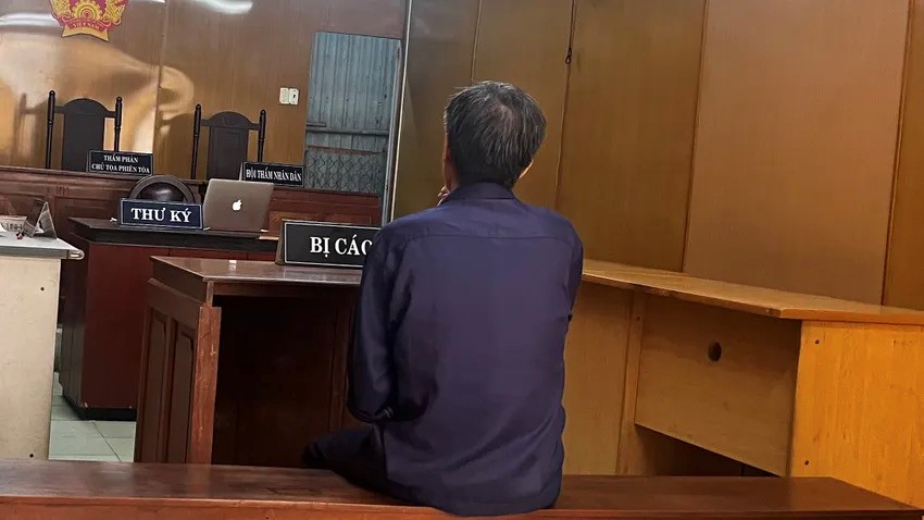 Tuyên phạt 11 năm tù nhân viên thu cước truyền hình cáp - ảnh 1