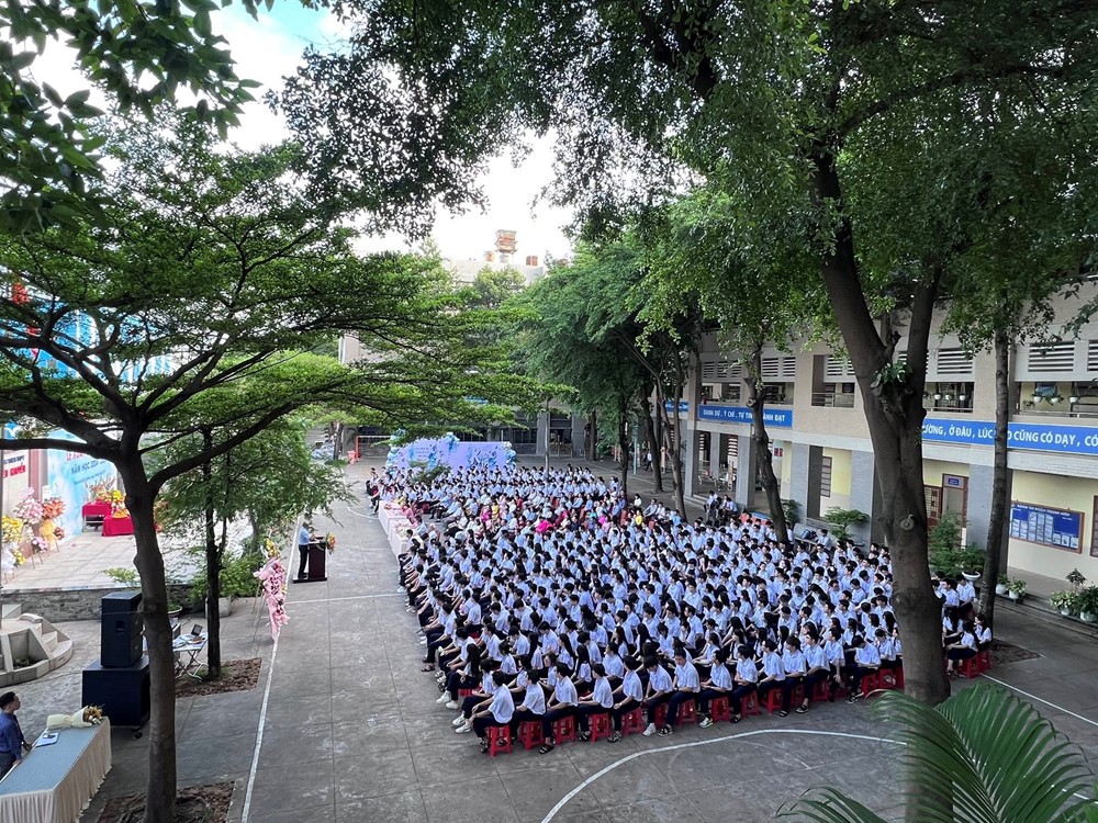 Tìm ra ngôi trường lập kỳ tích 'ẵm' 51 điểm 10 trong kỳ thi tốt nghiệp THPT 2025, điểm trung bình tổ hợp A00 suýt soát tuyệt đối - ảnh 3