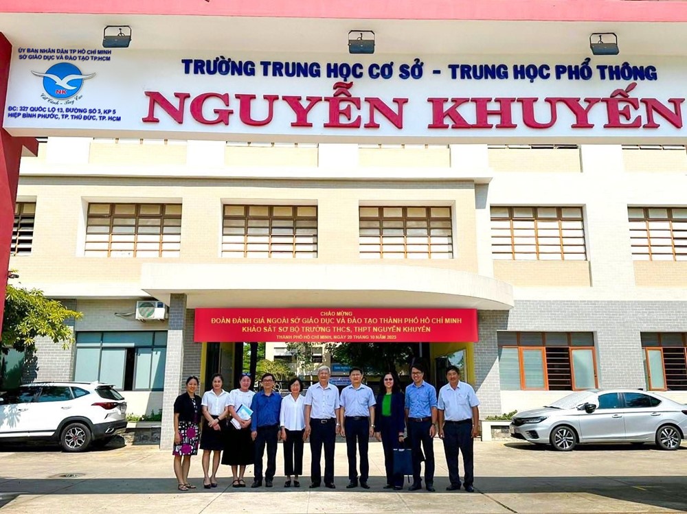 Tìm ra ngôi trường lập kỳ tích 'ẵm' 51 điểm 10 trong kỳ thi tốt nghiệp THPT 2025, điểm trung bình tổ hợp A00 suýt soát tuyệt đối - ảnh 1