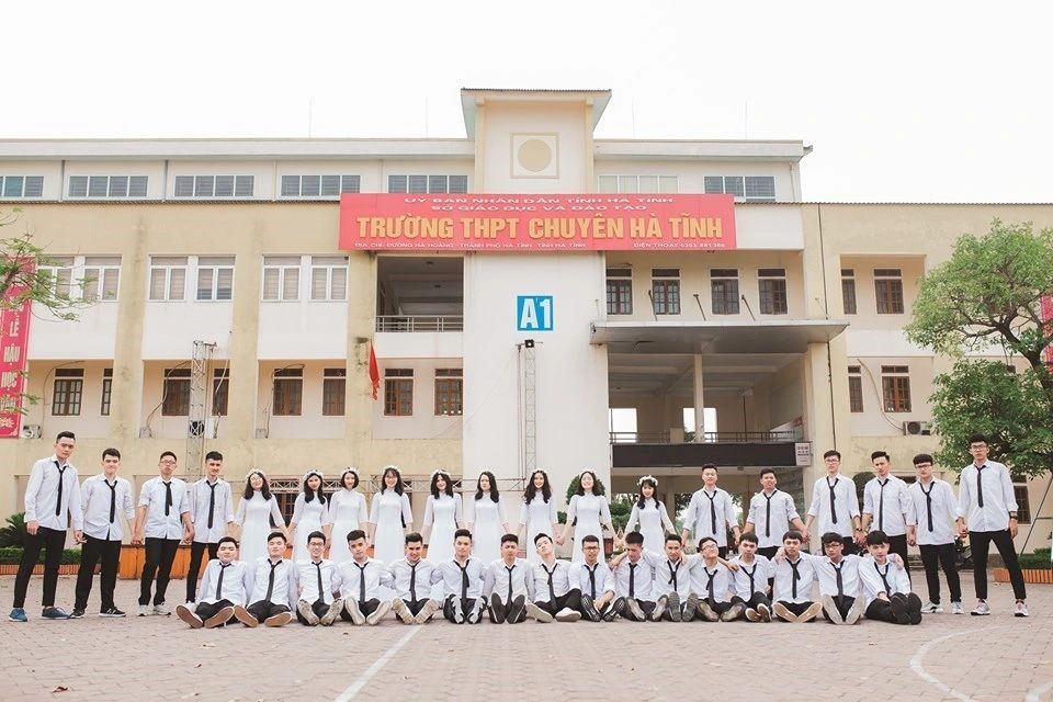 Cặp ‘thần đồng’ Toán học Việt vừa giành 2 Huy chương Vàng Olympic Toán học Quốc tế: Cùng quê 'đất học' nổi tiếng, học trường chuyên hàng đầu cả nước - ảnh 3