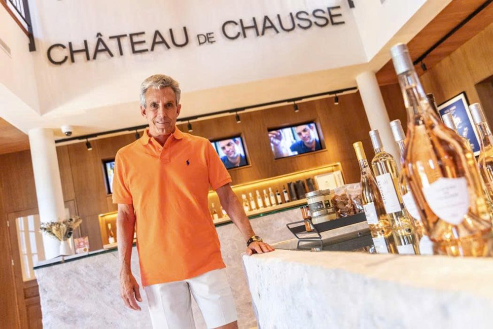 Đại gia bất động sản bị siết nợ gần 200 triệu USD, phải ‘tẩu tán’ siêu xe và du thuyền - ảnh 1