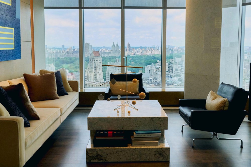 Đại gia bất động sản bị siết nợ gần 200 triệu USD, phải ‘tẩu tán’ siêu xe và du thuyền - ảnh 2