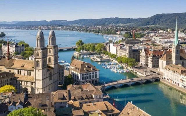 Lộ diện top các quốc gia giàu nhất thế giới năm 2025, Mỹ không lọt nổi top 3 - ảnh 1