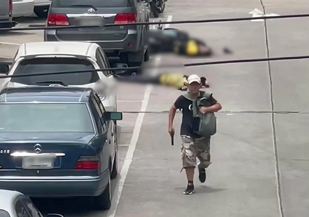 Xả súng kinh hoàng tại khu chợ nổi tiếng khiến 6 người thiệt mạng - ảnh 1