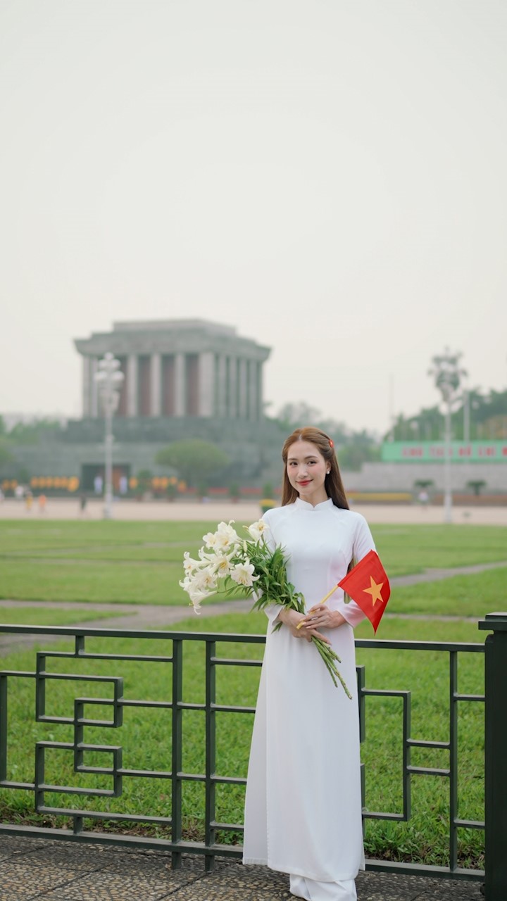 Du khách đến Hà Nội dịp Quốc khánh 2/9 tăng mạnh nhờ sức hút của 'tour yêu nước' - ảnh 4