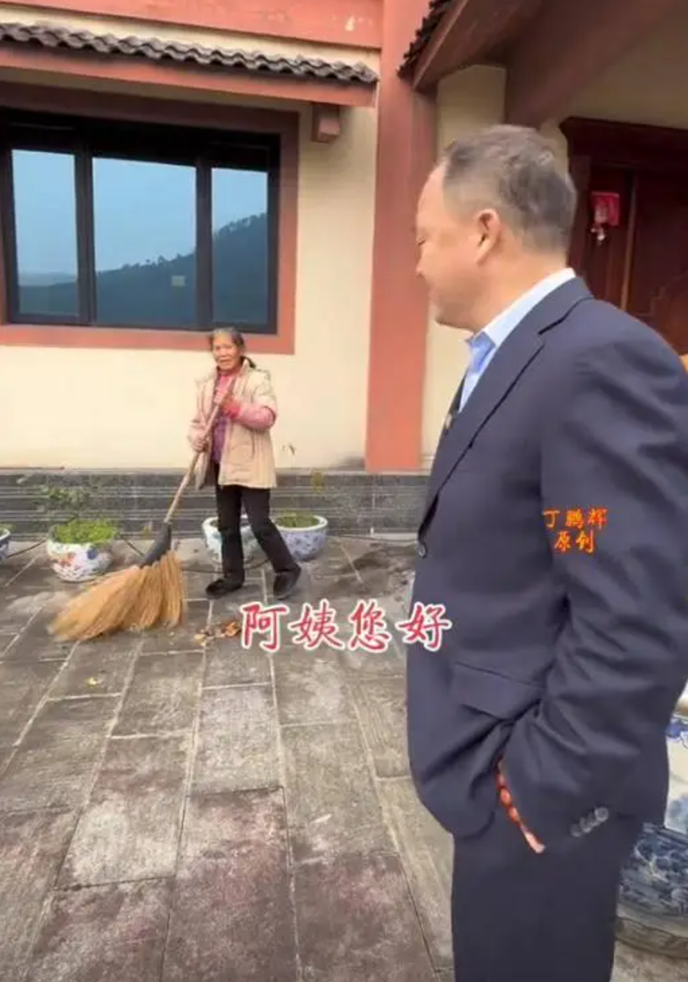 Xôn xao biệt thự 600m2 chứa toàn đồ gỗ quý, giường tủ hàng tỷ đồng - ảnh 9