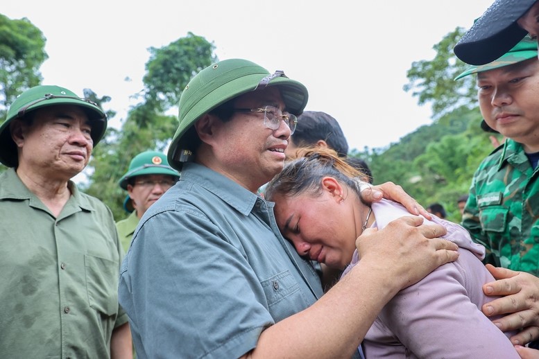 Thủ tướng gửi thư biểu dương Trưởng bản cứu 90 người dân - ảnh 3