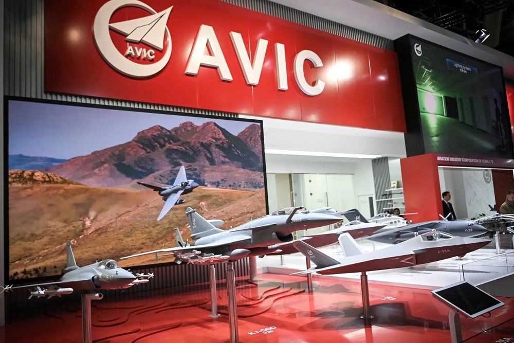 Nợ ngập đầu, ông lớn hàng không tính ‘bán con’ để sống sót - ảnh 1