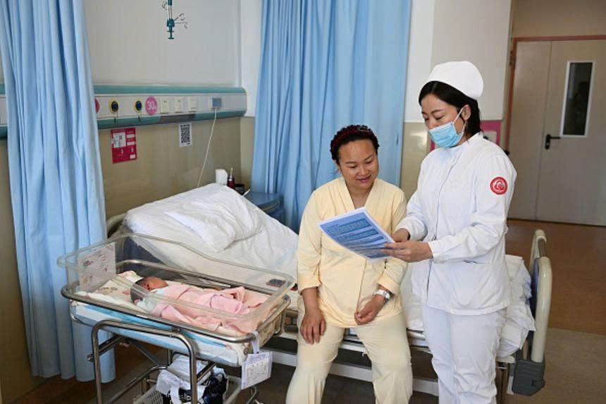 Nền kinh tế thứ 2 thế giới lung lay: Người trẻ không chịu sinh con, chính phủ nỗ lực giải cứu trong vô vọng  - ảnh 3