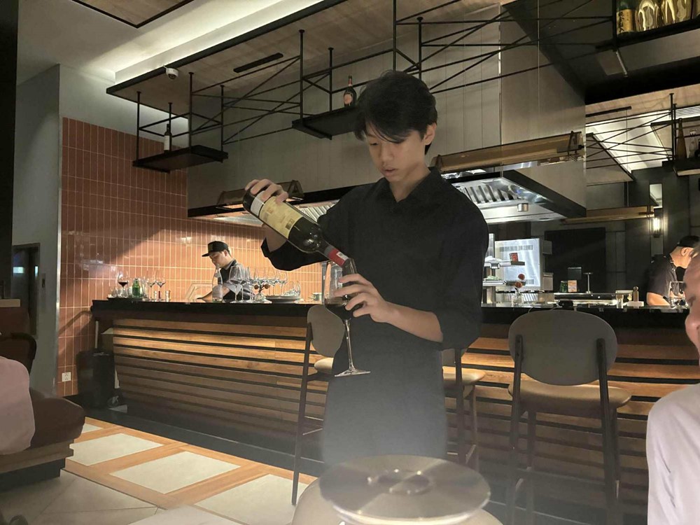 Cường Đô la đưa con trai 15 tuổi vào làm việc tại tập đoàn gia đình, nghe đến chức vụ ai nấy ngỡ ngàng - ảnh 2