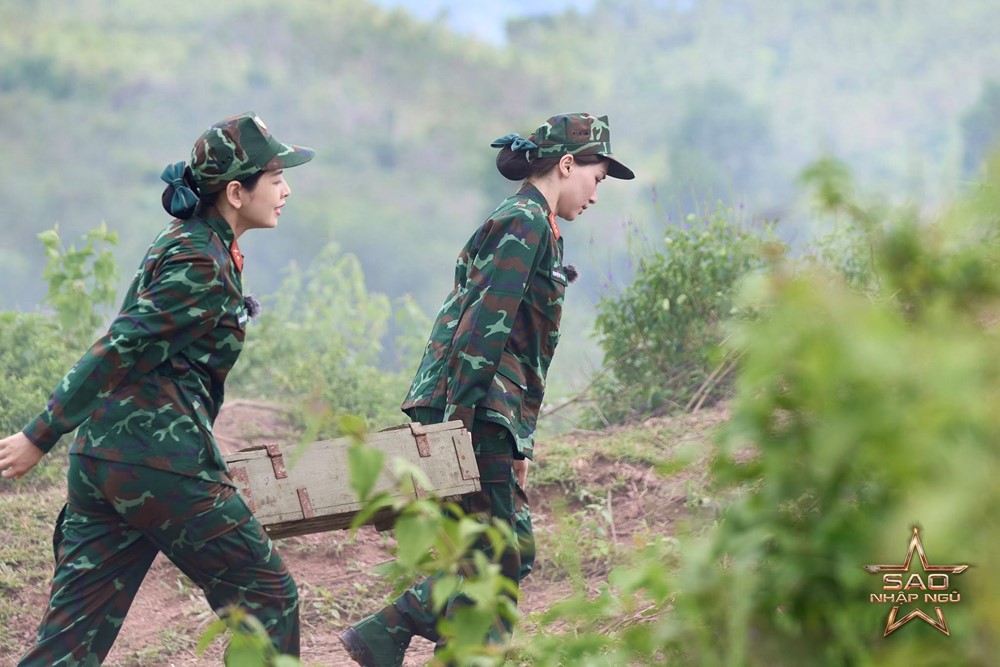 Nữ nghệ sĩ nổi tiếng Việt Nam là cháu nội người từng trực chiến bên cạnh Đại tướng Võ Nguyên Giáp, gia đình có 3 Đại tá - ảnh 9