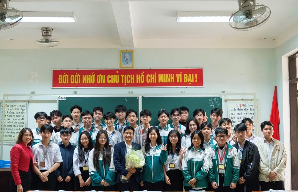 Quán quân Olympia giàu có nhất nhì Việt Nam từng được Đại tướng Võ Nguyên Giáp tặng sách, động viên - ảnh 5