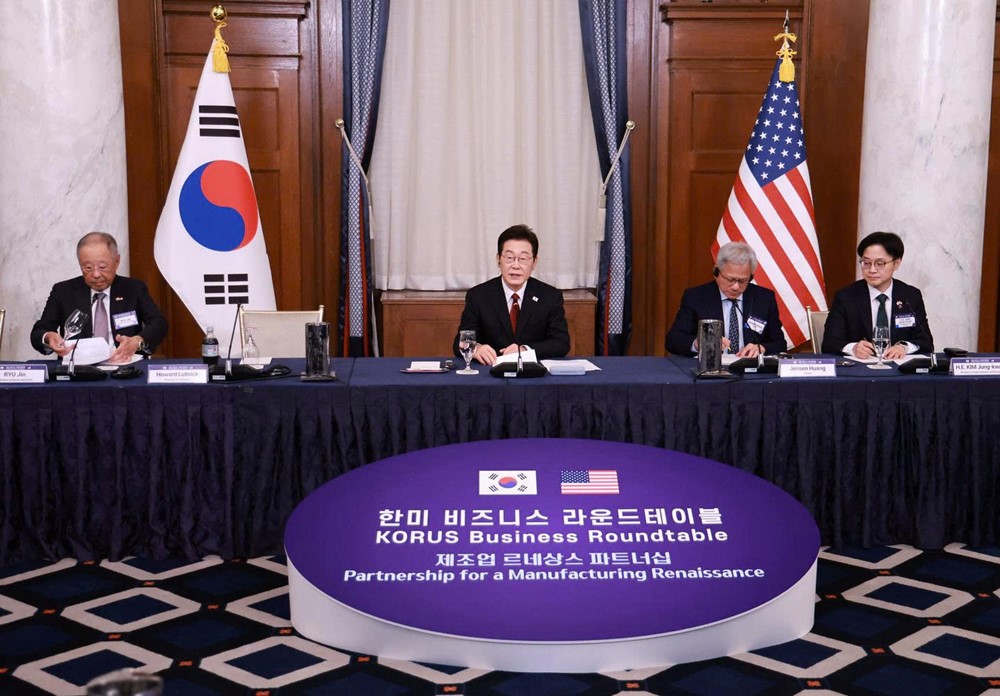 Quốc gia châu Á ‘bơm’ 500 tỷ USD vào Mỹ đổi lấy ưu đãi thuế và ‘cái bắt tay’ chiến lược  - ảnh 1