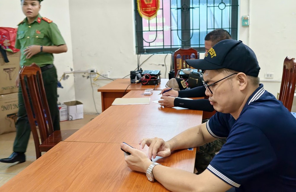 Xử lý nghiêm tình trạng ‘bán ghế giữ chỗ’ xem sơ duyệt diễu binh, diễu hành - ảnh 2