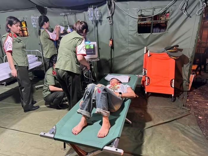 Hàng nghìn người đau đầu, ngất xỉu được hỗ trợ y tế trong dịp diễu binh, diễu hành kỷ niệm Quốc khánh 2/9 - ảnh 1