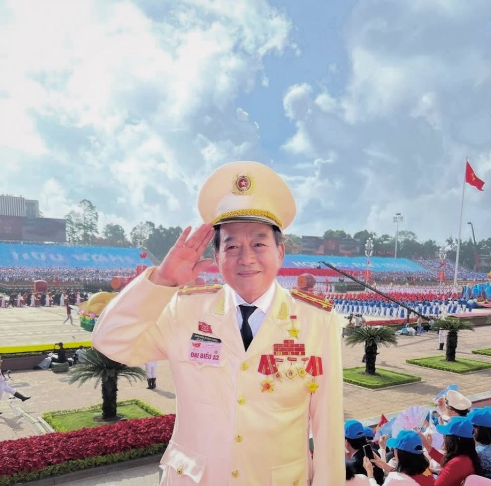 BTV VTV có bố là Đại tá, Anh hùng Lực lượng vũ trang Nhân dân, nay giữ chức vụ lớn sau gần 20 năm gắn bó với nhà Đài - ảnh 1