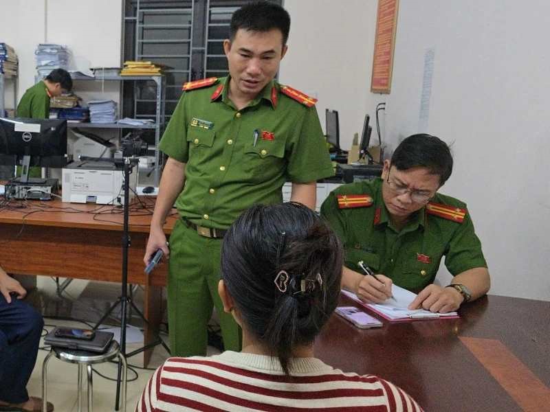 Đăng thông tin về ngành điện lên mạng xã hội, một người được công an mời lên làm việc - ảnh 2