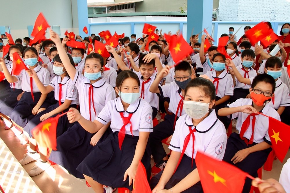 Chính thức từ hôm nay, 14 nhóm đối tượng này được miễn học phí - ảnh 2