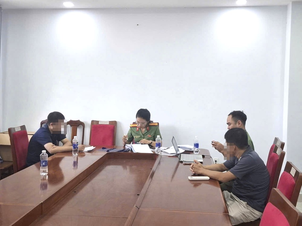 Xử phạt 91 triệu 2 đối tượng mua bán tài khoản ngân hàng - ảnh 1