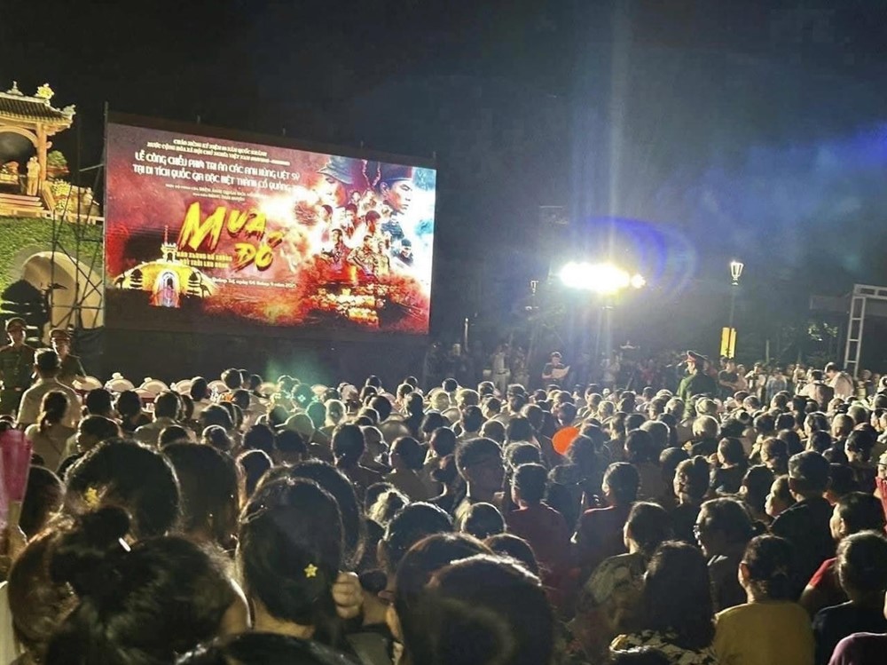 'Mưa đỏ' thu gần 500 tỷ, một Di tích quốc gia đặc biệt đón lượng khách kỷ lục - ảnh 2