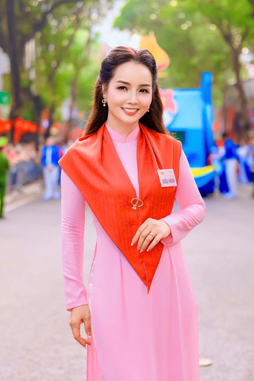 ‘Mưa đỏ’ đã vượt ranh giới hiện tượng phòng vé để trở thành hiện tượng văn hóa - ảnh 1