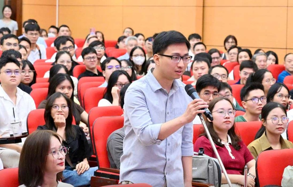 Màn chọn chuyên ngành bác sĩ nội trú Đại học Y HN 'gây sốt', PGS Nguyễn Lân Hiếu đưa lời khuyên - ảnh 1