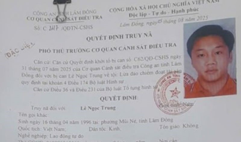 Truy nã nhân viên ngân hàng Lê Ngọc Trung, người dân biết cần báo ngay 0962.426.552 - ảnh 1