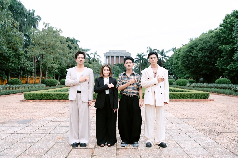 3 diễn viên trong phim ‘Mưa đỏ’ nhận Huy hiệu Bác Hồ - ảnh 7