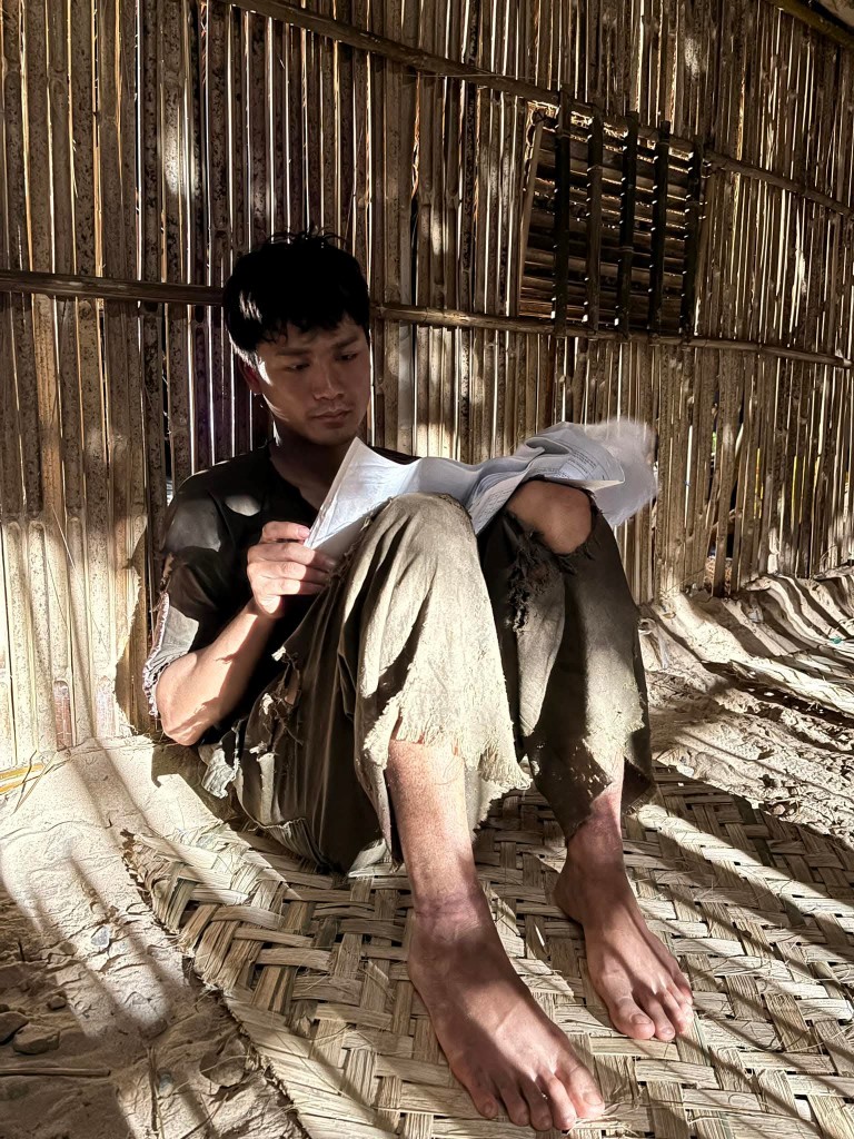 Có một phim Việt được dự đoán 'hot' hơn cả 'Mưa đỏ', hậu trường dài 14 giây đã hút hàng triệu lượt xem, ngoại hình diễn viên khiến khán giả sốc - ảnh 4