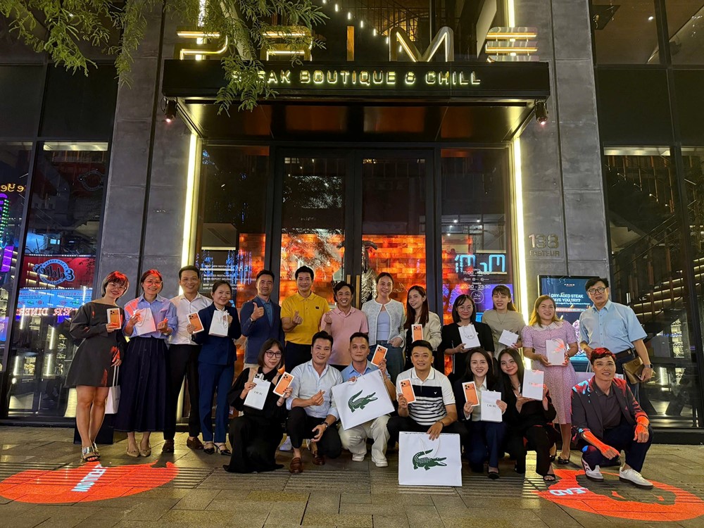 Cường đô la ‘chơi lớn’ mua hàng chục iPhone 17 Pro Max tặng bạn bè và nhân viên - ảnh 6