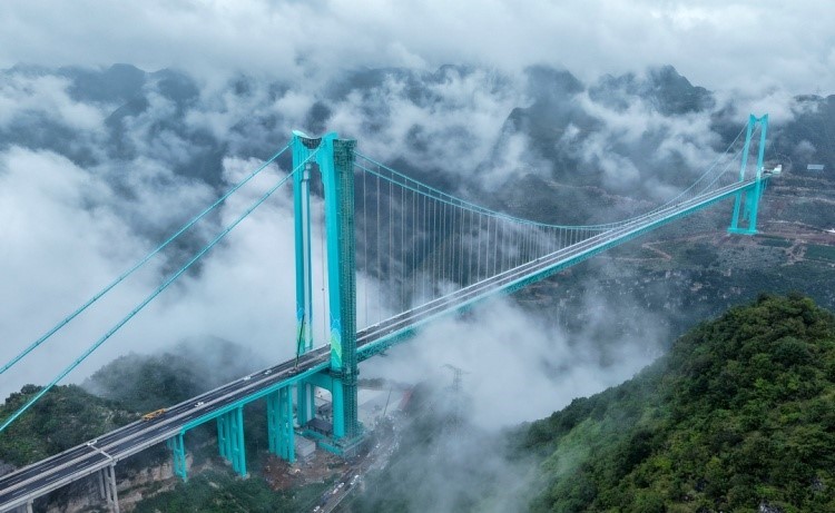 Chính thức thông xe cây cầu cao nhất thế giới  - ảnh 4