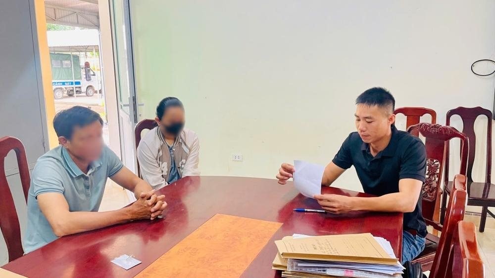 Cô gái 2007 mang 50 triệu đến tiệm vàng nhờ chuyển khoản để ‘cung cấp bằng chứng’: Chủ tiệm lập tức báo công an - ảnh 1