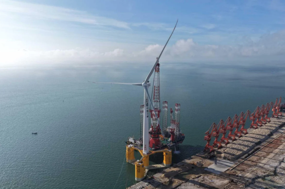 Tuabin gió nổi lớn nhất thế giới có cánh quạt trải dài bằng 7 sân bóng đá - ảnh 1