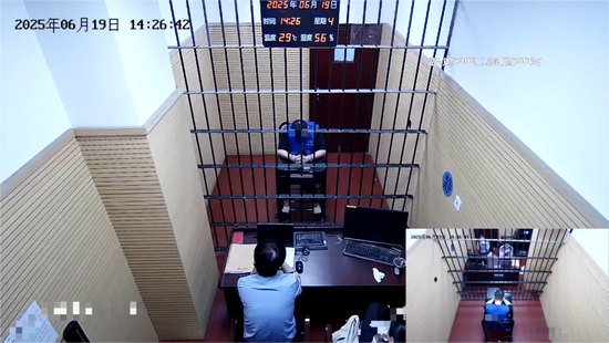 Bắt giữ cựu CEO nền tảng giao đồ ăn lớn, phát hiện khoản hối lộ hơn 148 tỷ đồng tiền mặt - ảnh 3