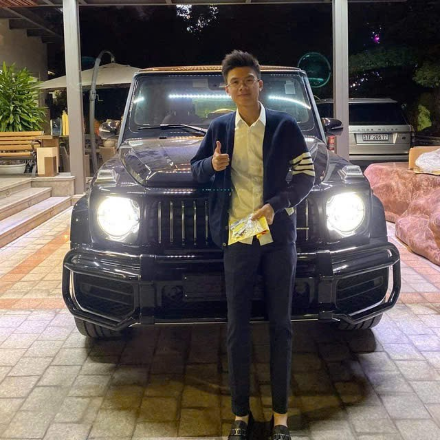 Thiếu gia kín tiếng nên duyên cùng ‘ái nữ nghìn tỷ’ Tập đoàn Sơn Kim: Học vấn khủng, người thừa kế ‘thiên đường mua sắm’  - ảnh 4