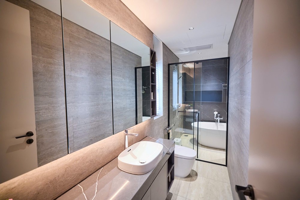 Tài sản của Đoàn Văn Hậu - Doãn Hải My sau 2 năm kết hôn: Tậu biệt thự hai mặt tiền trị giá 40 tỷ đồng, xế hộp hạng sang - ảnh 2