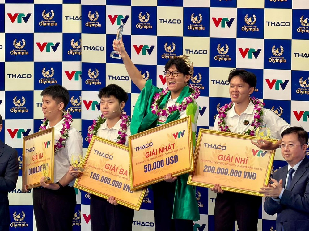 Quán quân Olympia 2025: Được ví như 'Bách khoa toàn thư', chia sẻ bất ngờ về dự định du học - ảnh 1
