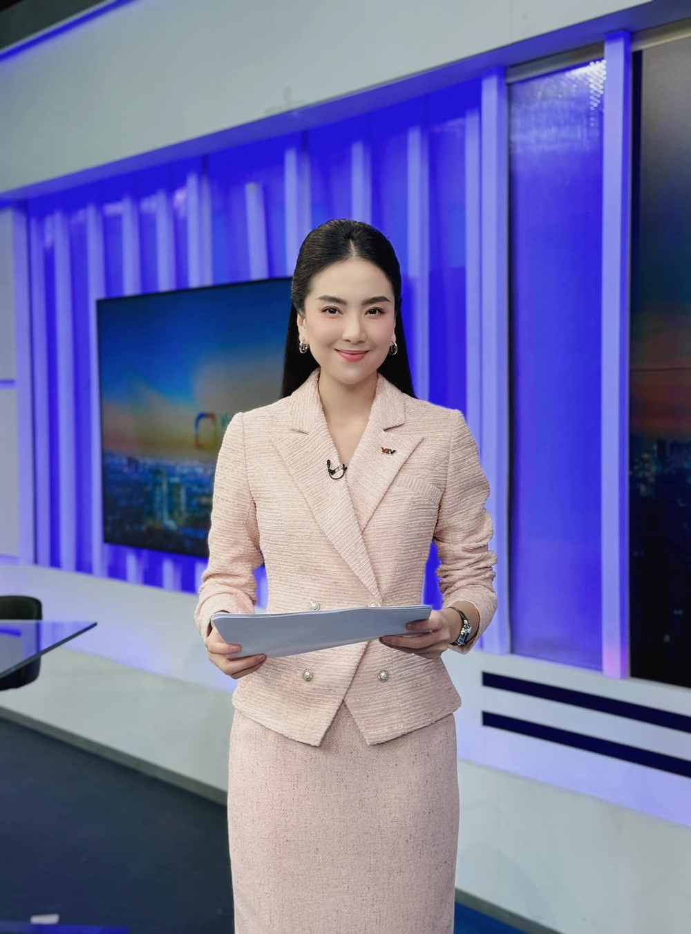 'MC đẹp nhất VTV' từ bỏ sự nghiệp để làm dâu hào môn, sống như 'bà hoàng' trong lâu đài dát vàng - ảnh 7