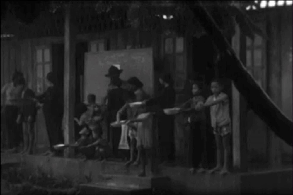 'Đại họa năm Thìn 1964' nhấn chìm miền Trung: Mưa liên tiếp 7 ngày đêm, gần 10.000 người thiệt mạng, một ngôi làng gần như ‘bị xóa sổ’ - ảnh 4