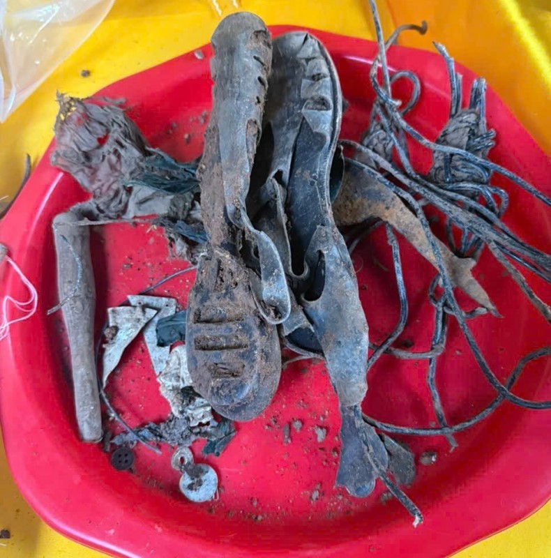 An táng hài cốt các Anh hùng liệt sĩ hy sinh tại hang Tám Cô sau hơn nửa thế kỷ - ảnh 1