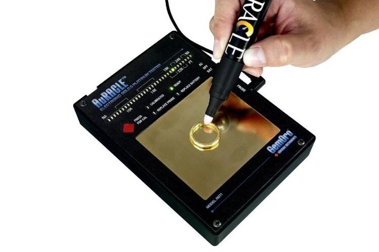 Đem bán 2 cây vàng do cha để lại, người đàn ông bất ngờ bị công an triệu tập - ảnh 2