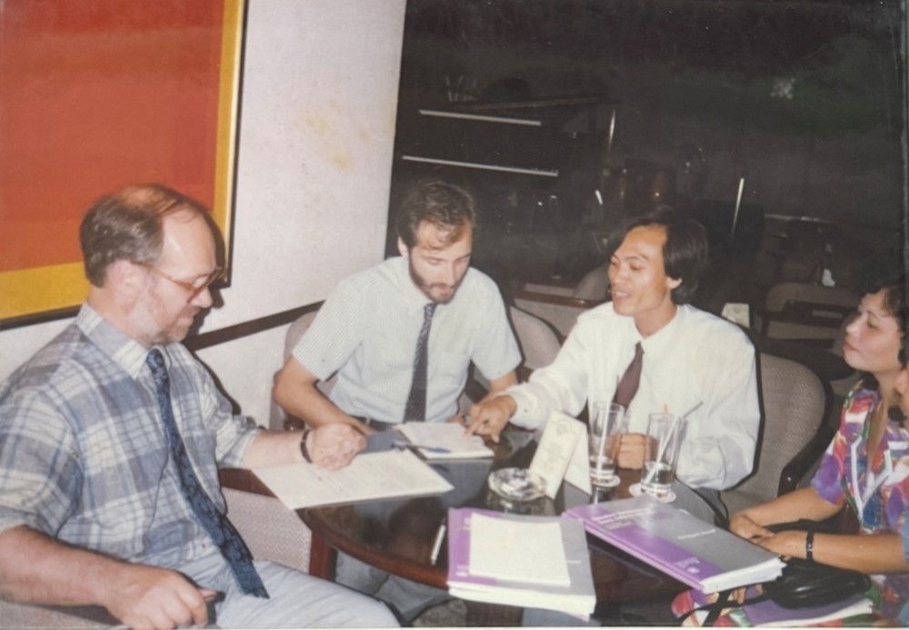 Giáo sư nổi tiếng hàng đầu ngành Y Việt Nam: Từng là thủ khoa bác sĩ nội trú, cố vấn của Hội Bệnh phổi Nhi Thế giới - ảnh 5