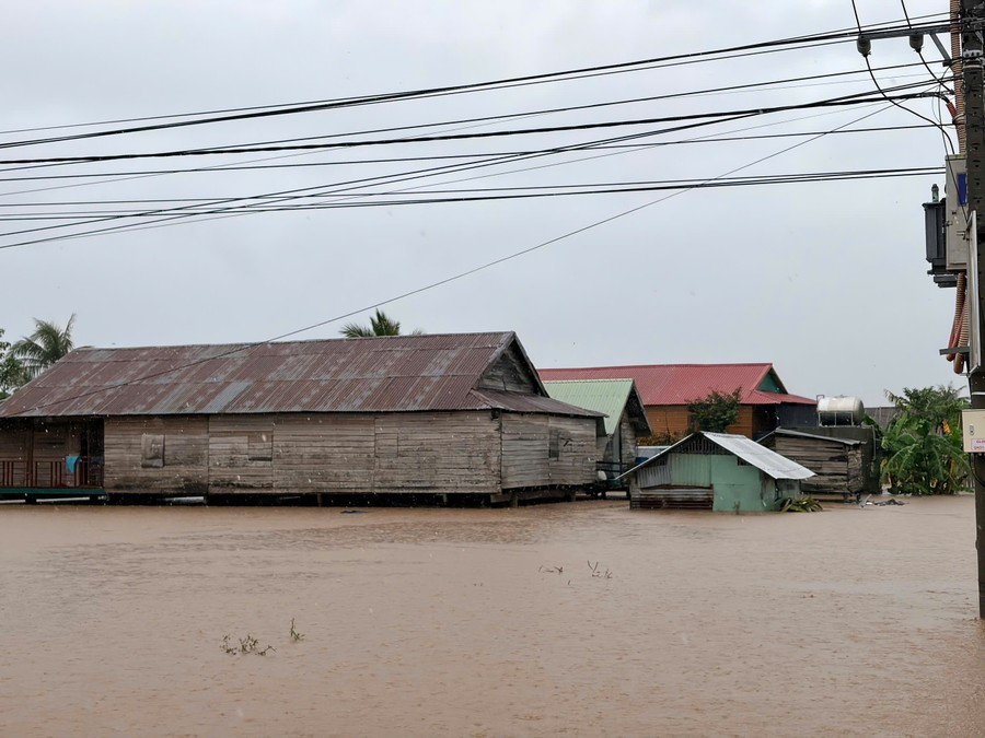 Gia Lai di dời khẩn cấp 1.000 hộ dân - ảnh 8